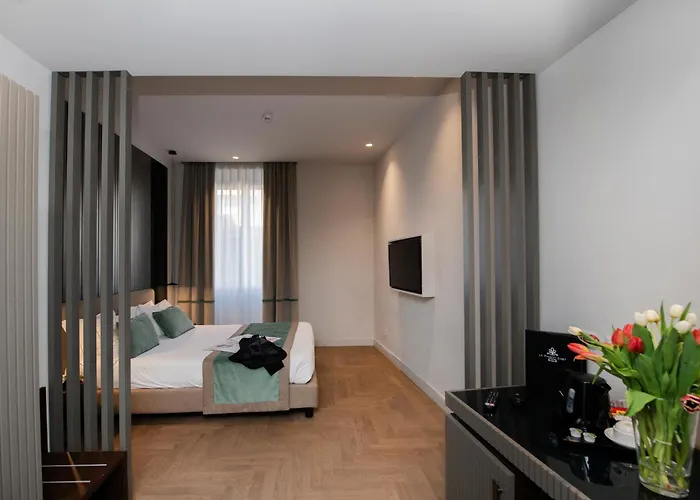 77 Seventy-seven Luxury - Maison D'art Collection 4* רומא